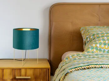 Fischer & Honsel Tischlampe AURA mit Lampenschirm Samt Türkis – innen Gold, Höhe 32cm