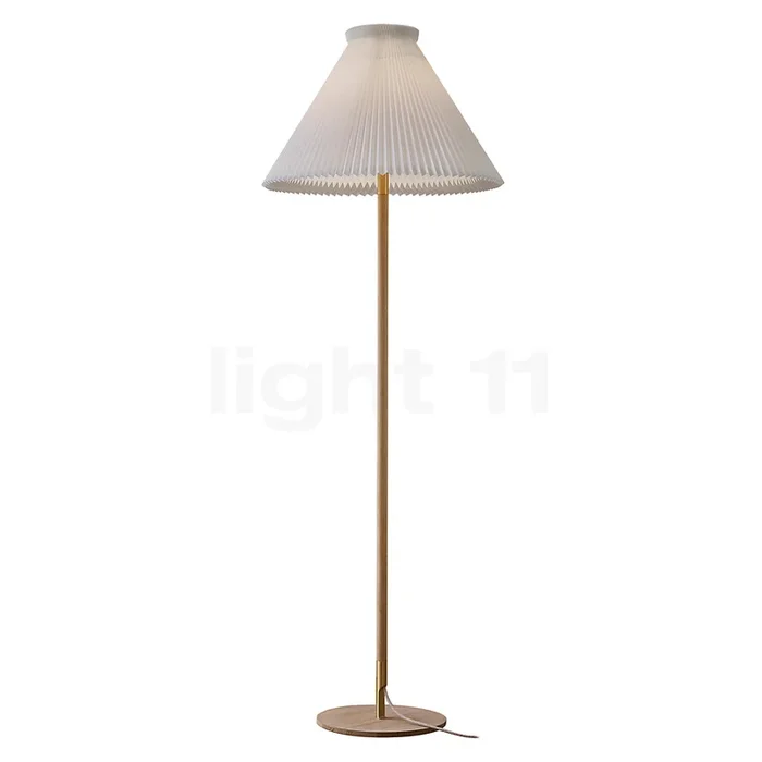 Le Klint Model 328 Stehleuchte