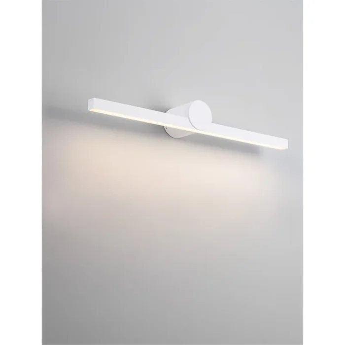 Lyora – Design-Wandleuchte Breggo weiß 61cm